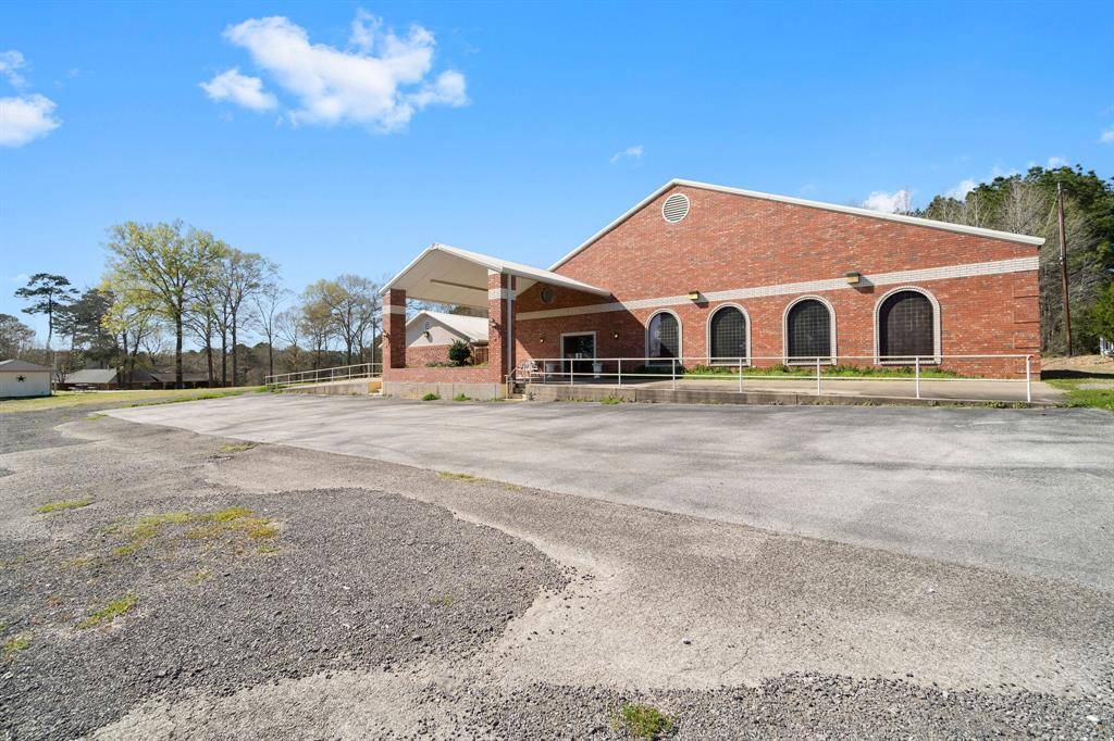 Woodville, TX 75979,1561 US Highway 69 N