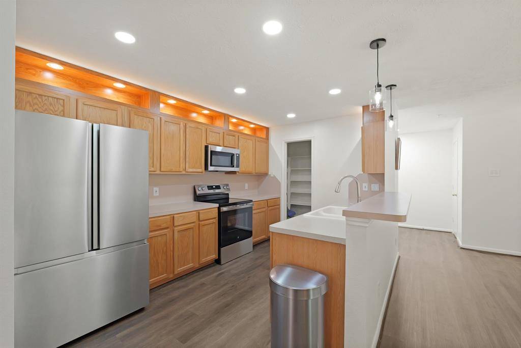 The Woodlands, TX 77382,8051 Bay Branch DR #114