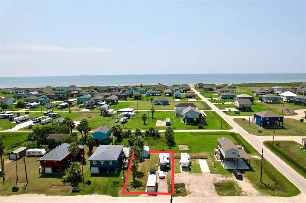 Crystal Beach, TX 77650,108 MAE CIR N