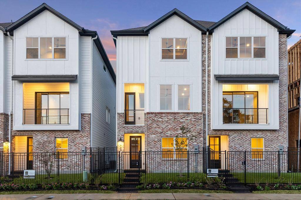 Houston, TX 77011,139 Eastwood Street