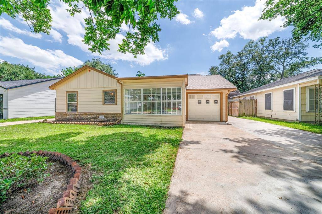 Baytown, TX 77520,1309 Jefferson ST