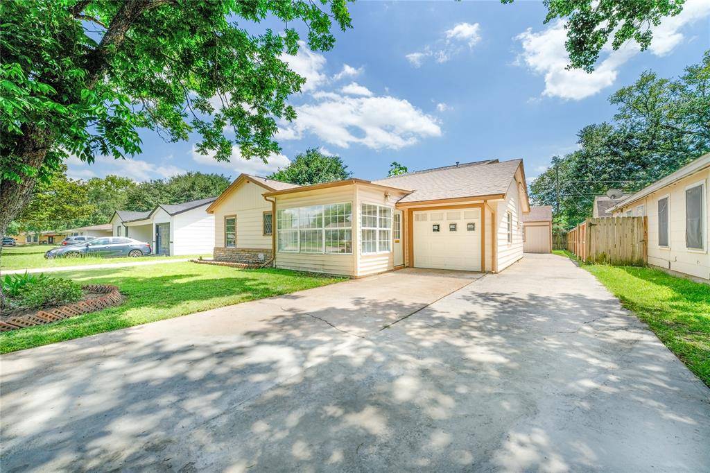 Baytown, TX 77520,1309 Jefferson ST