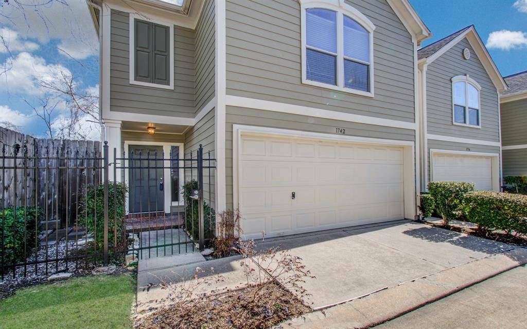 Houston, TX 77009,1742 Redwing Ridge DR