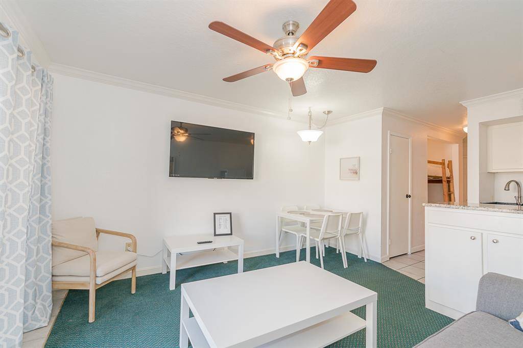 Galveston, TX 77551,6300 Seawall BLVD #3225