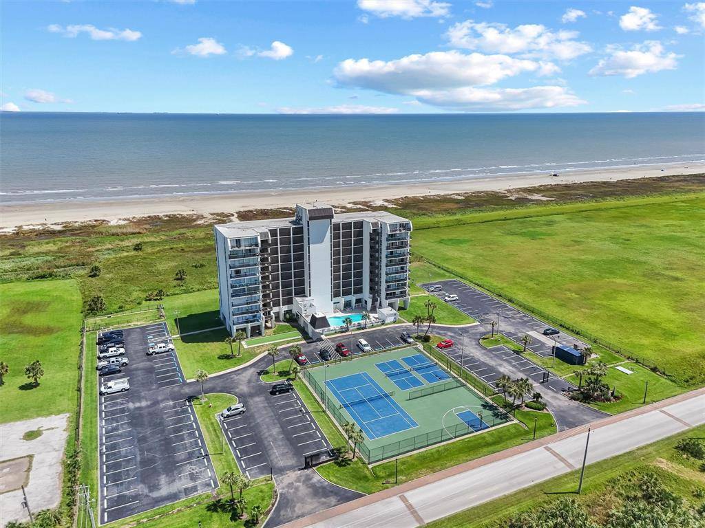 Galveston, TX 77550,415 E Beach DR #701-702