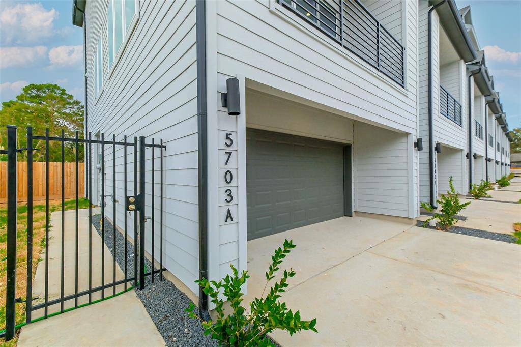 Houston, TX 77091,5703E Balbo ST