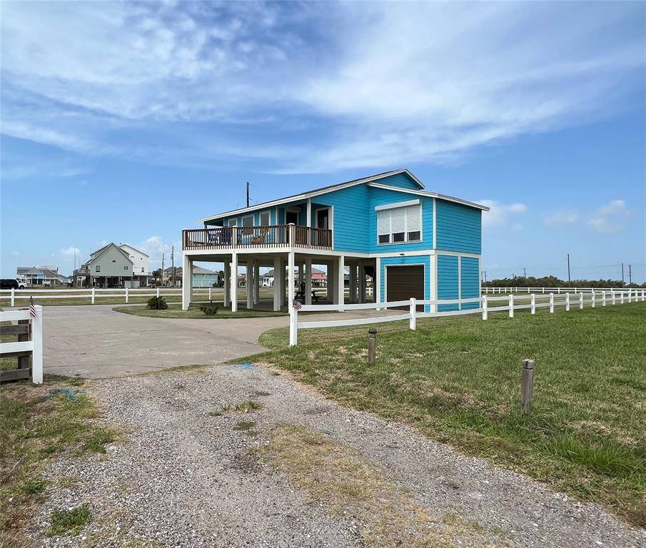 Crystal Beach, TX 77650,831 Gulf Cedar DR