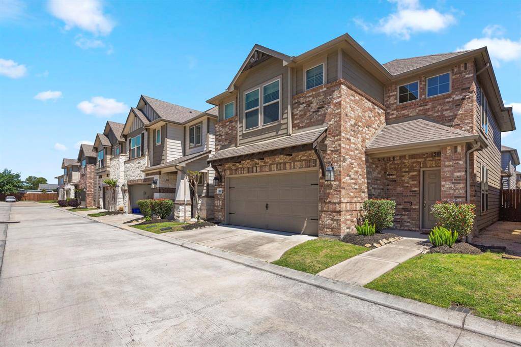 Houston, TX 77080,1906 Barrel Oak DR