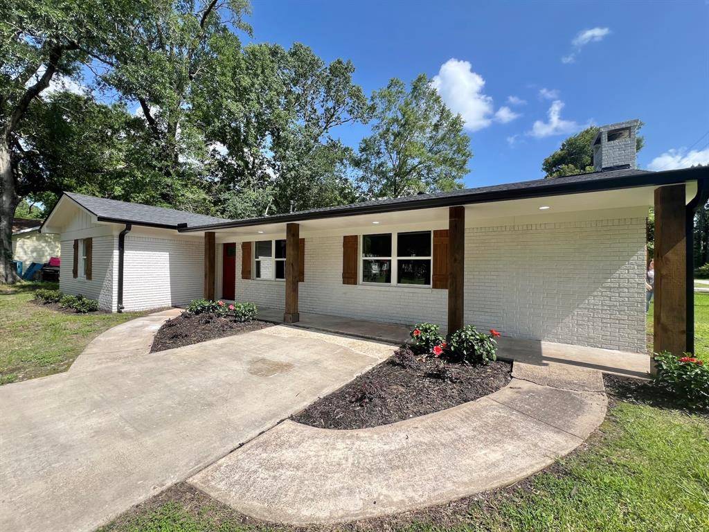 Vidor, TX 77662,285 Elm ST