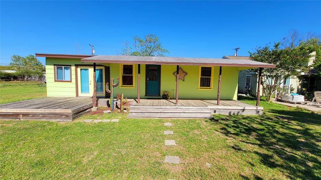 Rockport, TX 78382,308 S 6th ST