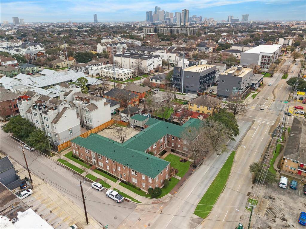 Houston, TX 77098,1920 Richmond AVE