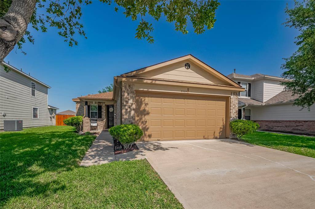 Rosharon, TX 77583,8223 Radial CT