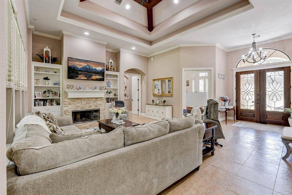 Dickinson, TX 77539,5603 Forest Cove DR