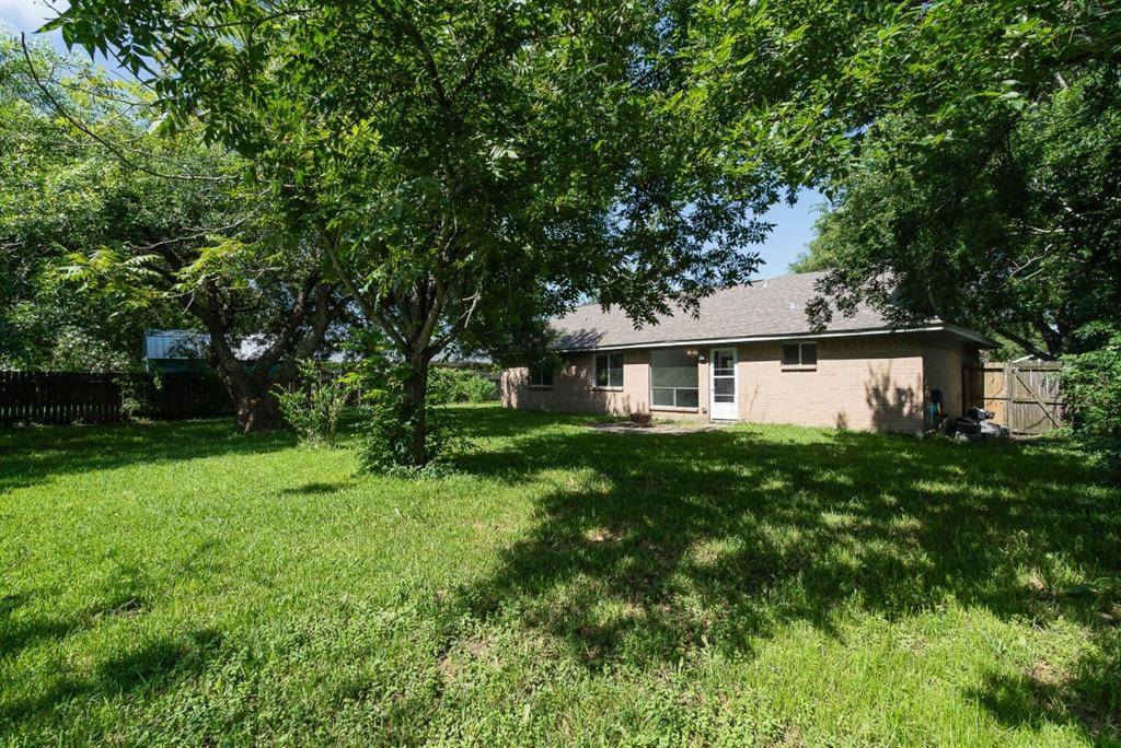 Dickinson, TX 77539,5205 Winding Brook DR