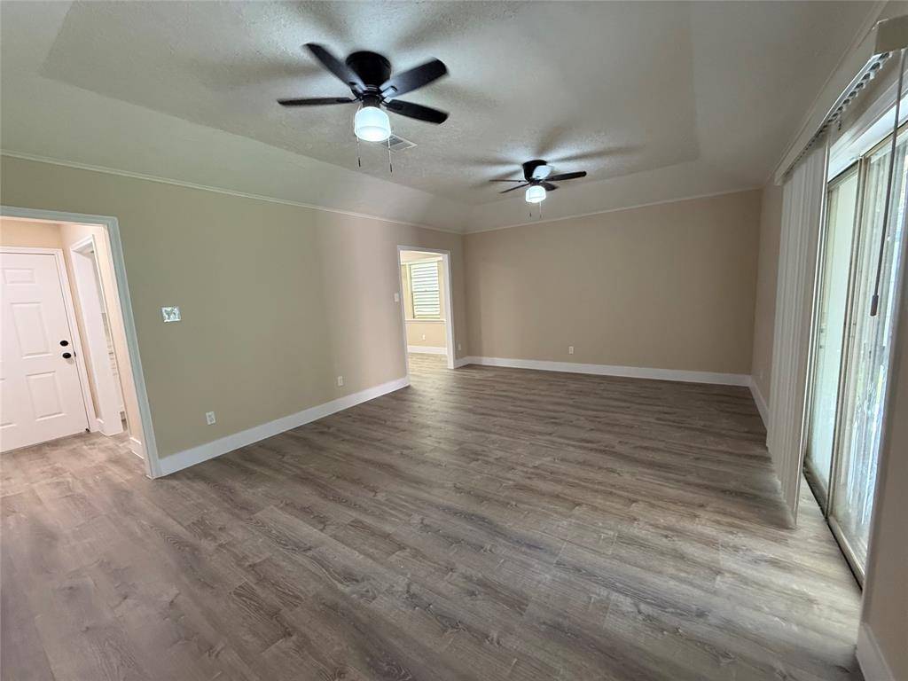 La Porte, TX 77571,10107 Belfast RD