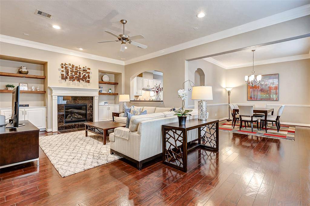 Houston, TX 77082,2902 Royal Oaks GRV