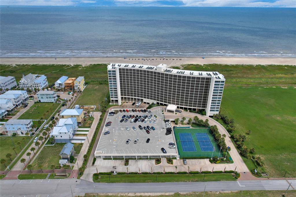 Galveston, TX 77550,1401 E Beach DR #214