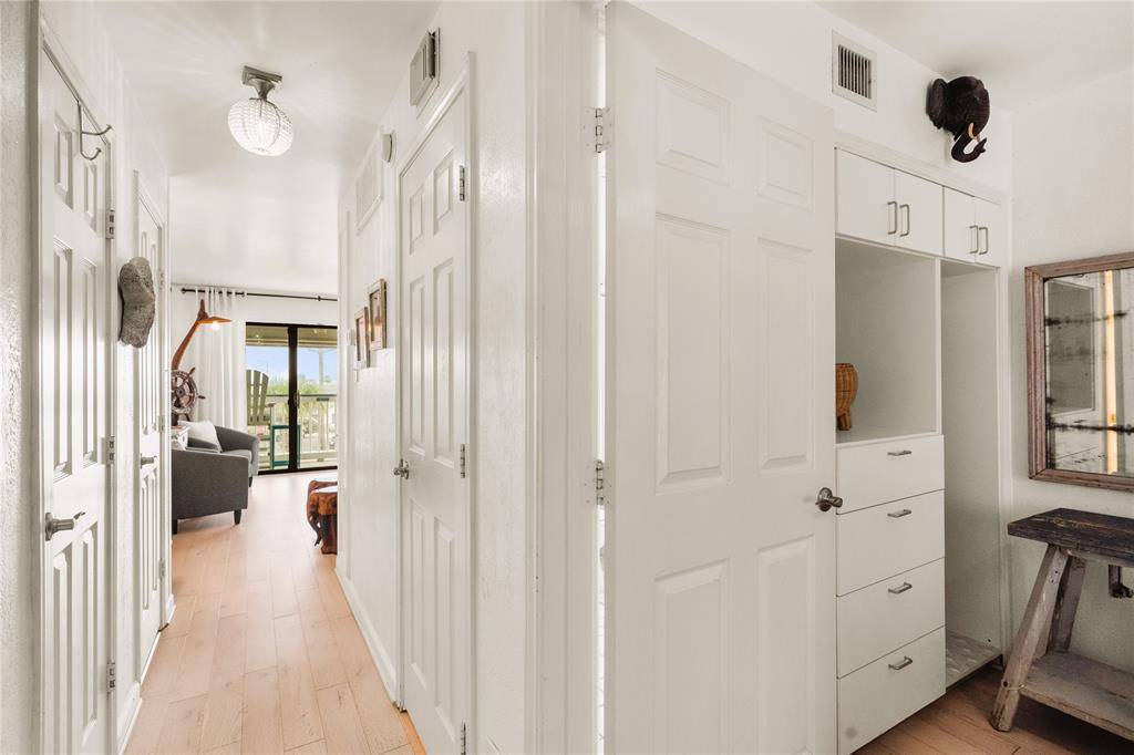 Galveston, TX 77551,6102 Seawall BLVD #290