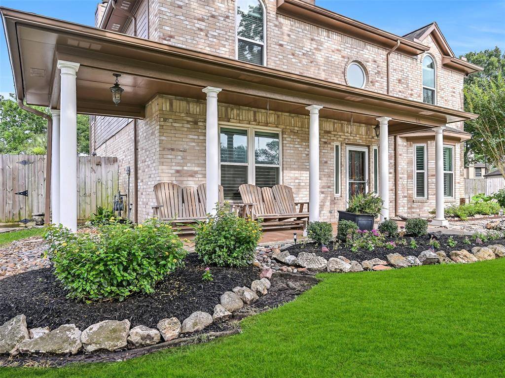 Friendswood, TX 77546,411 Golden Leaf DR