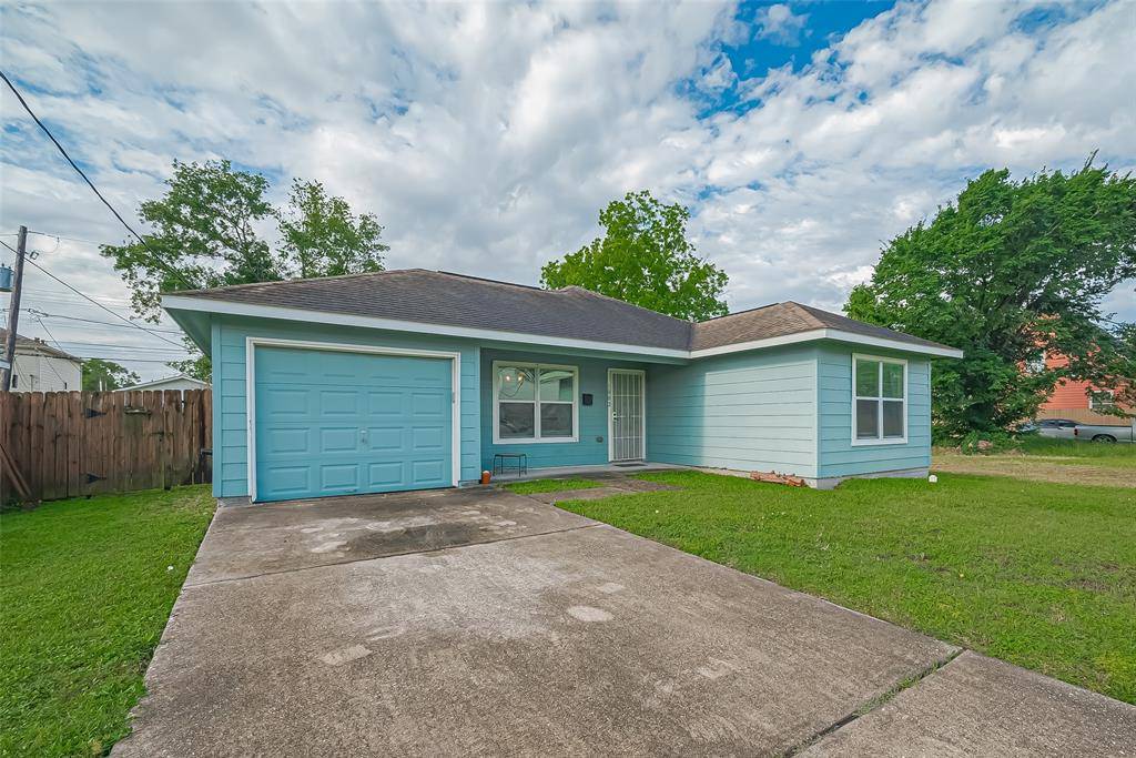 Houston, TX 77022,1002 E 37th ST
