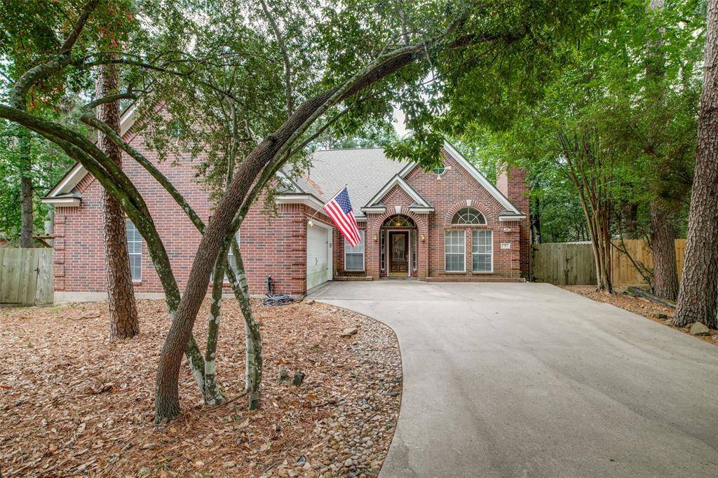 The Woodlands, TX 77381,3 Amara CT