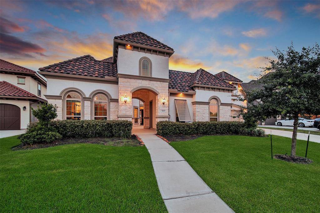 Sugar Land, TX 77479,5822 Genoa Springs LN