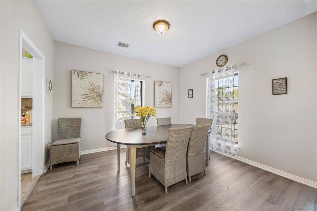 La Porte, TX 77571,3825 Redbud DR