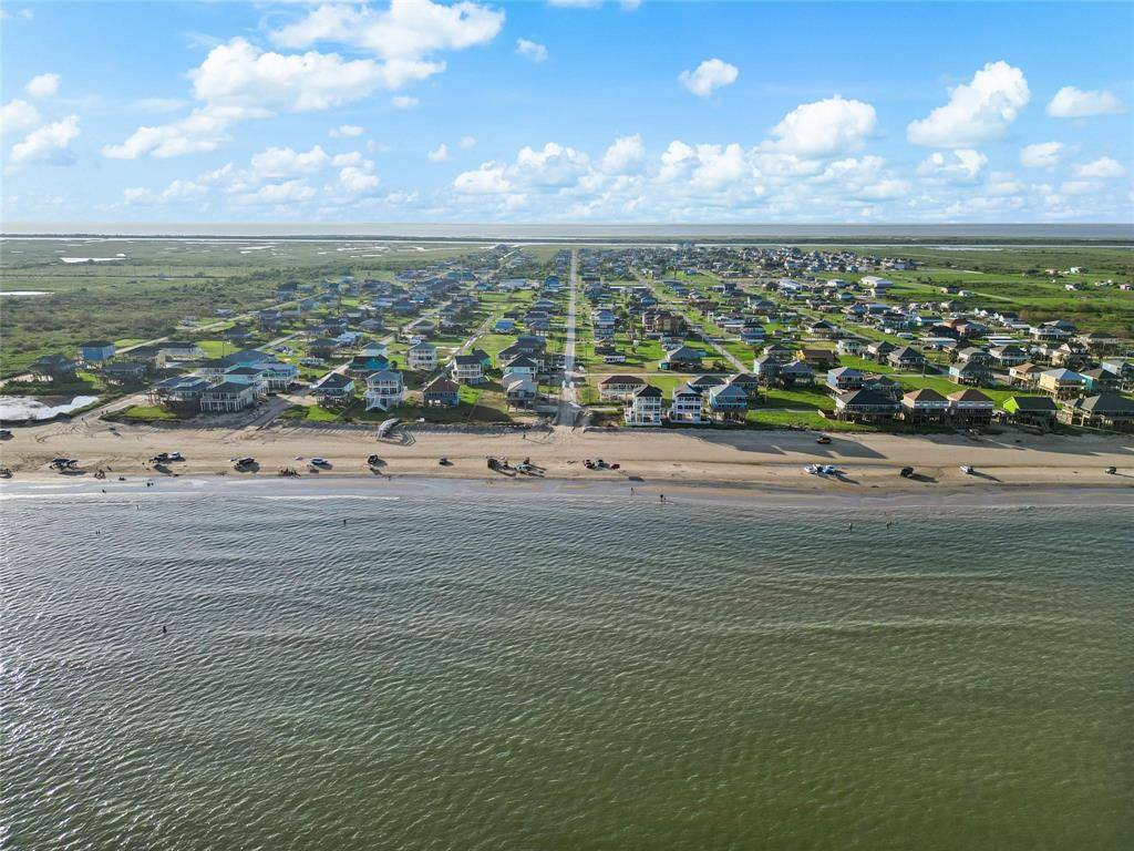 Bolivar Peninsula, TX 77650,958 S Oneal ST