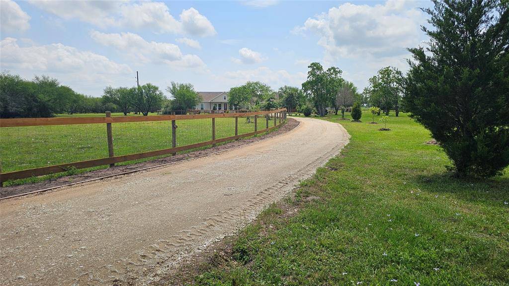Sealy, TX 77474,2144 MALER RD