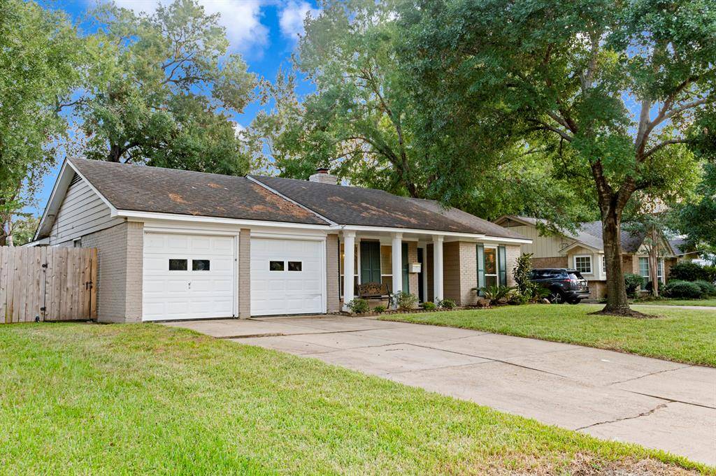 Houston, TX 77079,13815 Britoak LN