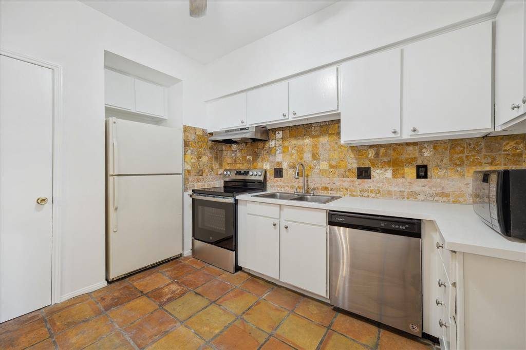 Houston, TX 77063,2100 Tanglewilde ST #184