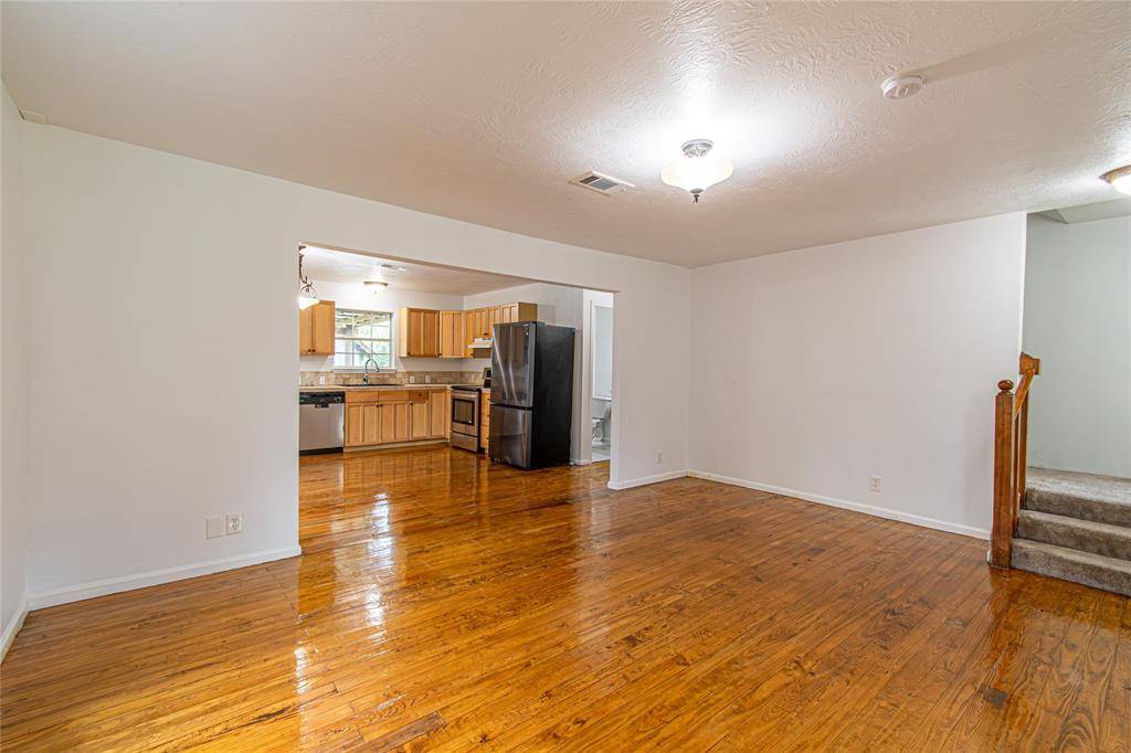 Pasadena, TX 77586,5010 Elm ST