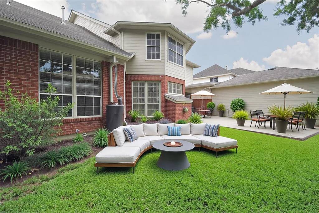Sugar Land, TX 77479,1902 Rosebay CT