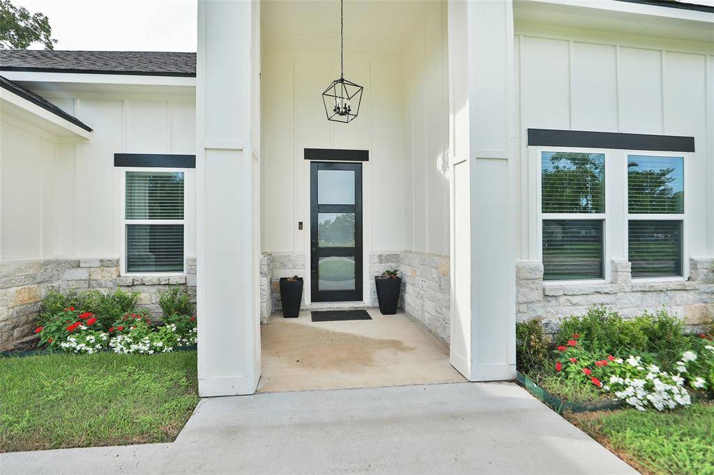 West Columbia, TX 77486,322 S Amherst DR
