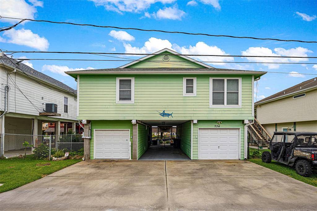 Bayou Vista, TX 77563,734 Marlin ST