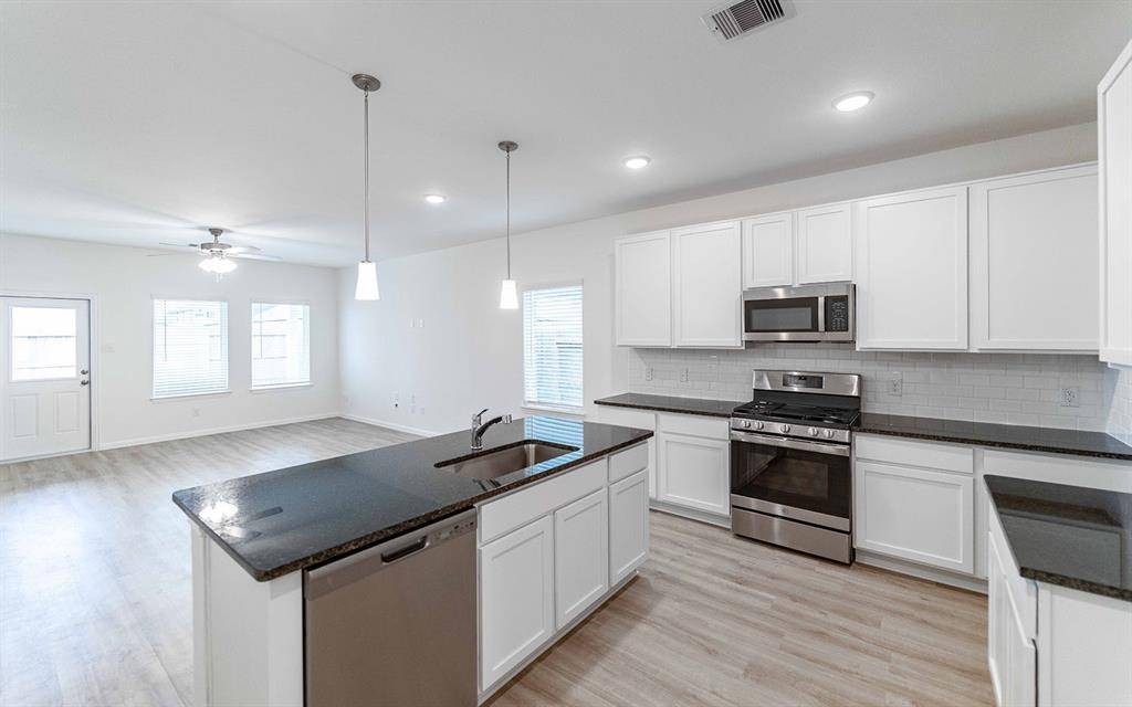 Texas City, TX 77568,13114 Cobalt Cove CT
