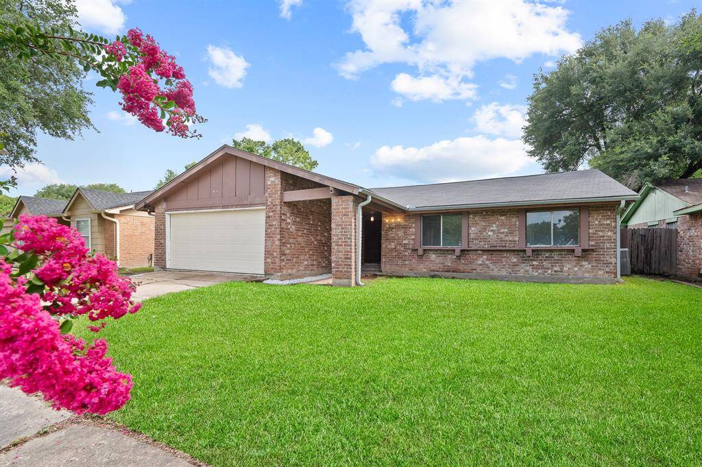 Sugar Land, TX 77498,13910 New Village LN