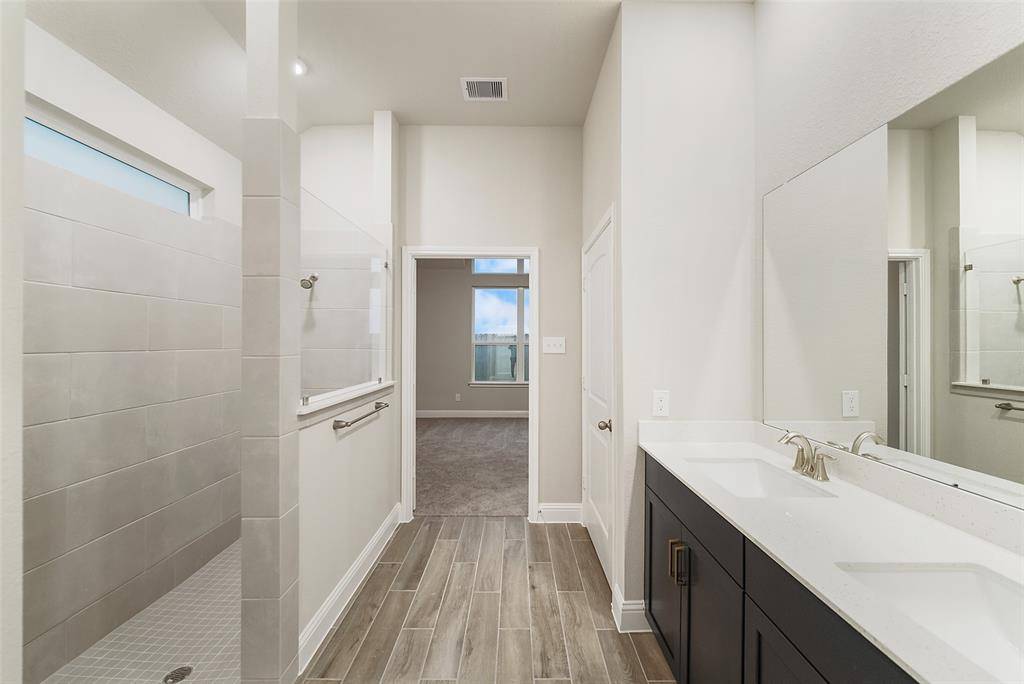 Willis, TX 77318,14217 Juniper Breeze CT