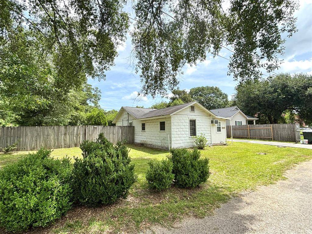 Woodville, TX 75979,1410 W Pavillion ST