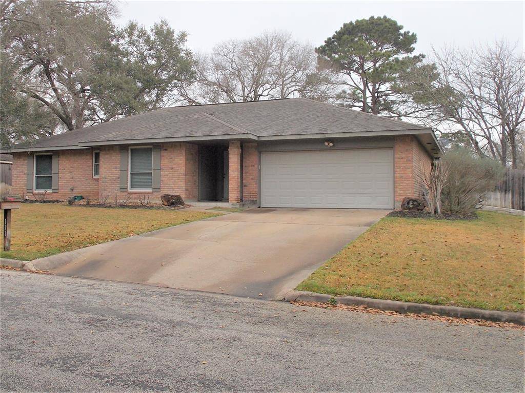 Bellville, TX 77418,111 Meadow DR