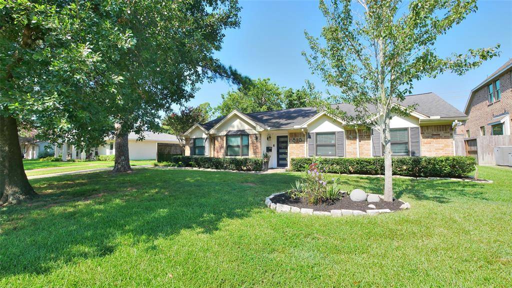 Houston, TX 77079,815 Carlingford LN