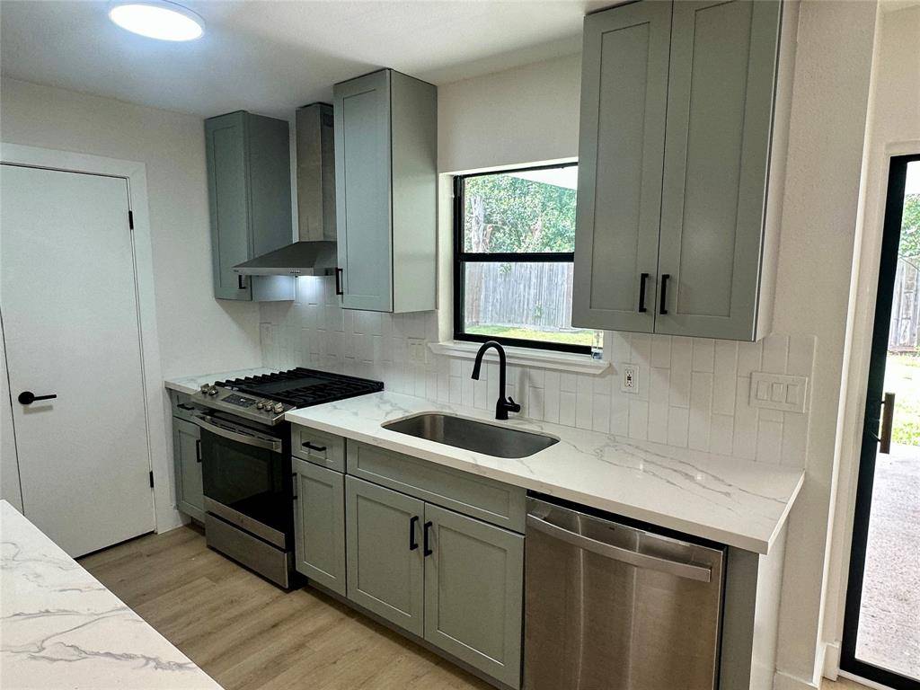 Houston, TX 77083,16702 Espinosa DR