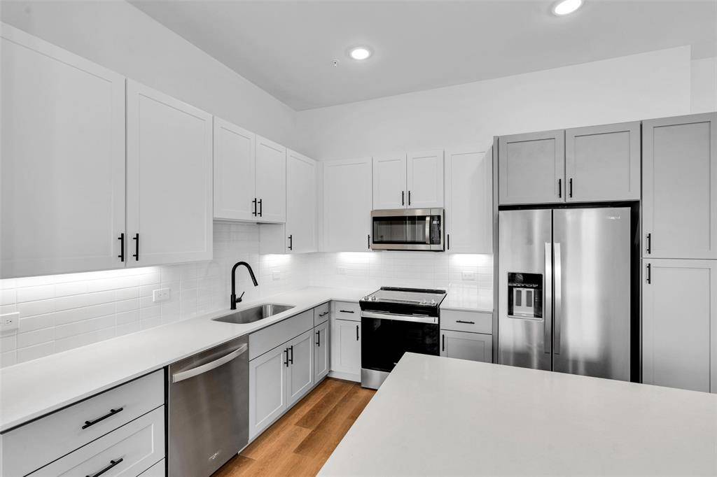 Garland, TX 75040,1492-302 Bernard ST