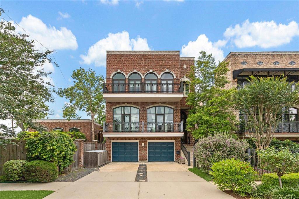 Houston, TX 77008,641 E 12th 1/2 ST