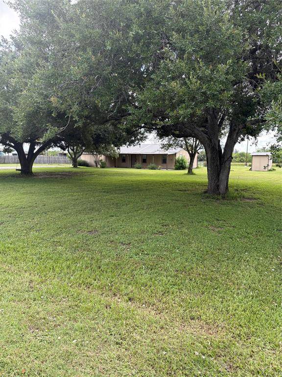 Victoria, TX 77905,15 Sandra LN