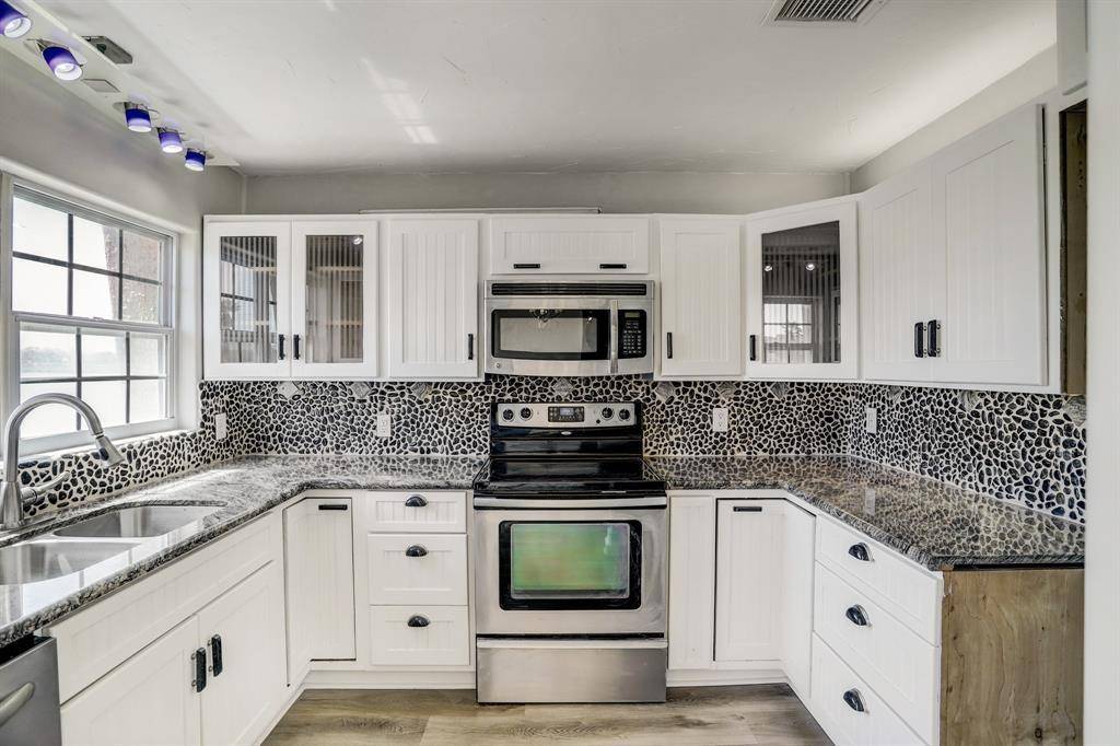 Seabrook, TX 77586,709 Gale ST #14