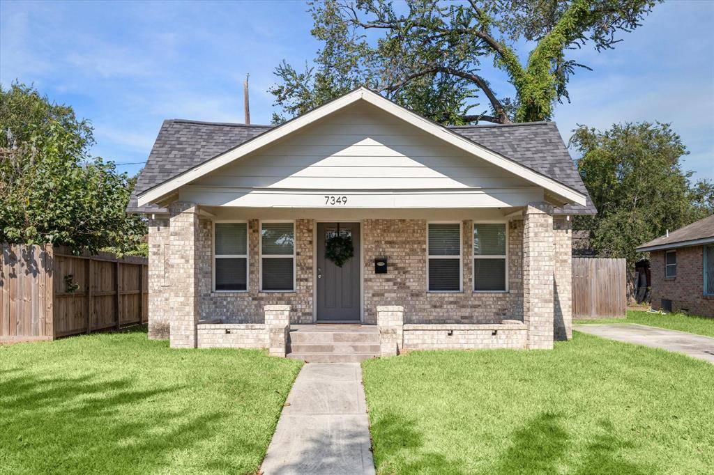 Houston, TX 77011,7349 Walker ST