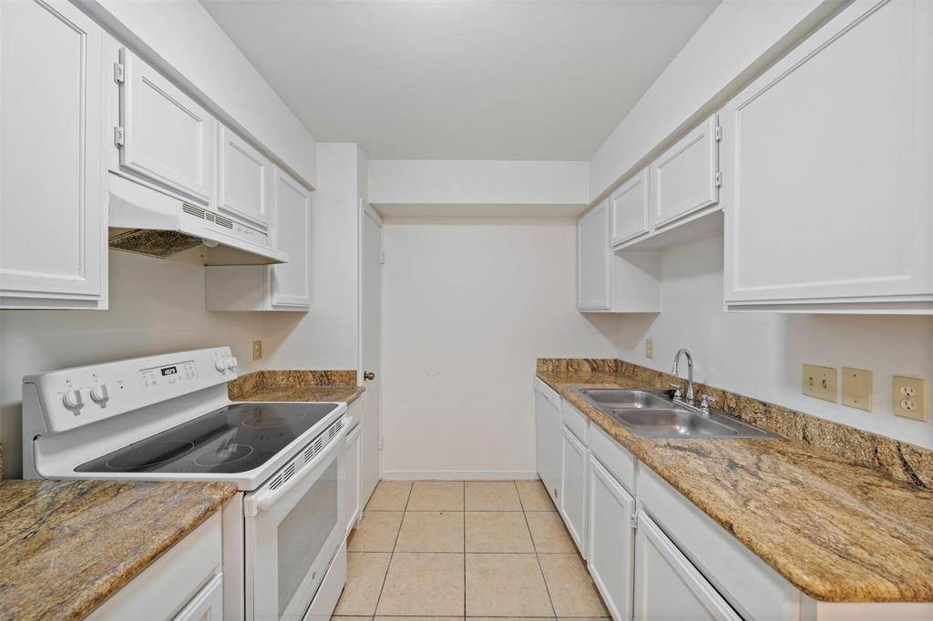 Houston, TX 77092,5806 Golden Forest DR