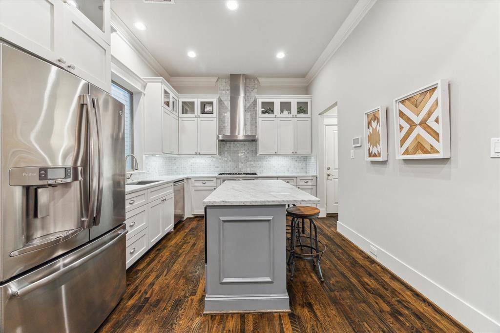 Houston, TX 77008,412 W 24th ST