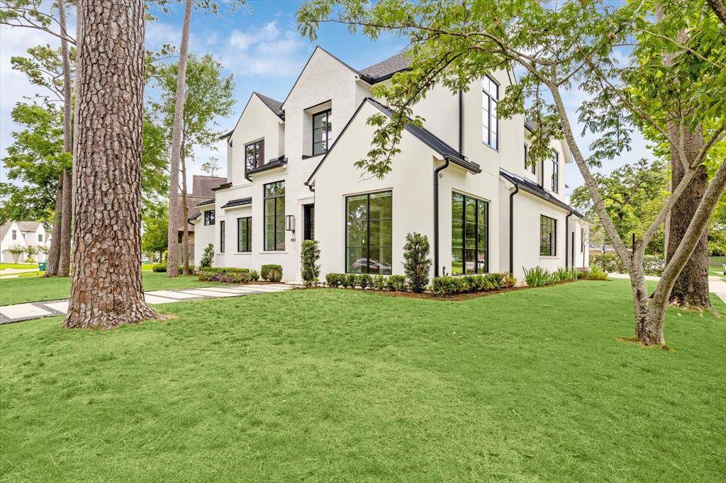 Houston, TX 77024,447 Mignon LN